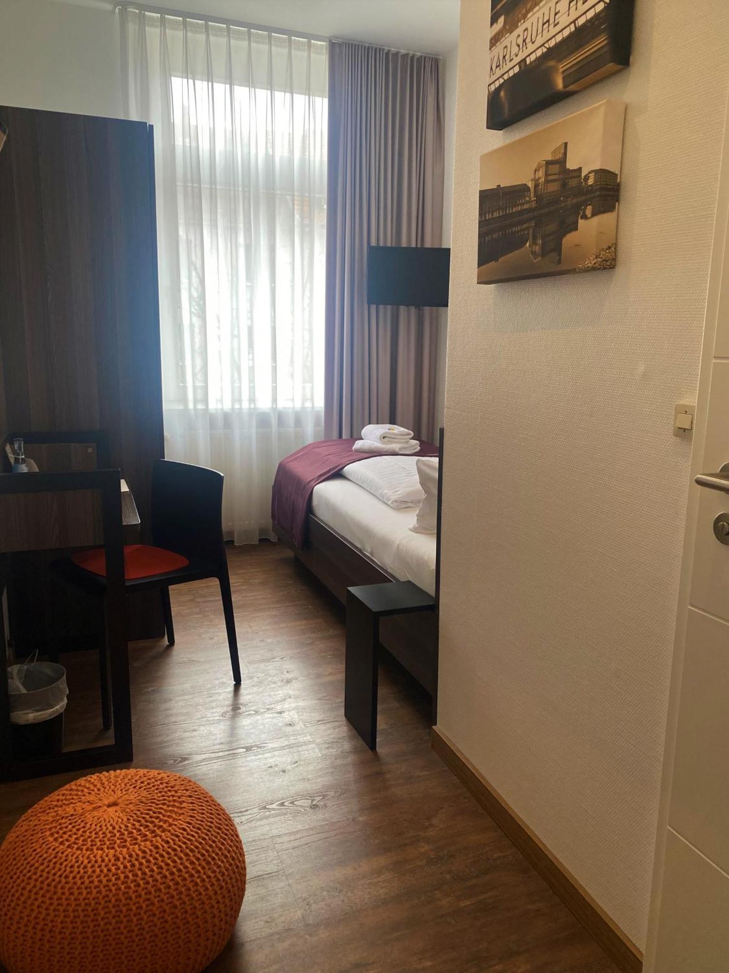 Sevendays Hotel